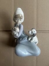 Lladro 5032 Girl with Dog and Cat Little Friskies Glossy picture