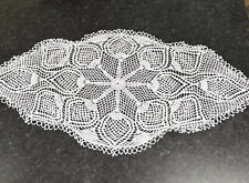 Q VINTAGE French COTTON CROCHET LACE TABLE MAT Table Runner Tray Cloth Doily picture