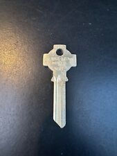 RARE ORIGINAL YALE & TOWNE Y2 6 PIN NICKEL SILVER CROSS KEY BLANKS YALE 999A picture
