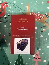 HALLMARK A GIFT FROM AUNT BETHANY  CHRISTMAS VACATION ORNAMENT NEW picture