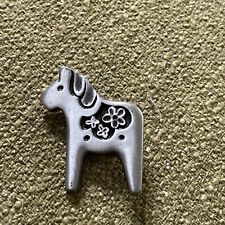 R. Tennesmed Swedish Dala Horse Carved Pewter Pin 1 1/2