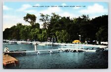 c1940s~Niles Michigan MI~Indian Lake Club~Bathers~Boat~VTG Linen Postcard picture