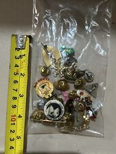 BULK LOT OF MIXED COLLECTOR PINS VARIOUS TYPES 93grams picture