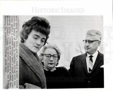 1967 Press Photo FAMILY OF ROGER B. CHAFFEE - dfpb52801 picture