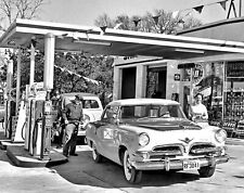 1955 SINCLAIR Gas STATION Attendant Fills Classic Cars Picture Photo 8.5x11 picture