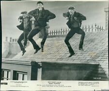 1965 Dick Van Dyke In Chimney Sweep Number From Mary Poppins Movies Photo 7X9 picture