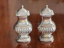 COLLECTABLE VINTAGE SILVER PLATED PAIR SALT & PEPPER SHAKERS GRENADIER ENGLAND picture