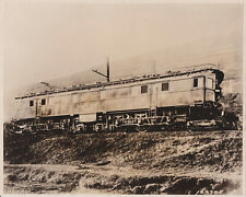 1927 Press Photo World's Largest Electric Locomotive for CM & St. Paul Railway picture