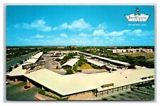 Postcard Texas TX San Antonio Town and Country Lodge Motel Hotel Restaurant picture