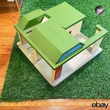 VTG 70s Playskool- 1975 TEXACO Car Wash - Green / Yellow - Toy Buildings picture