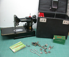 OLD  SINGER 222K FEATHERWEIGHT SEWING MACHINE 222 picture