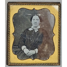 Very Nice 1/6th Plate Daguerreotype Of A Woman picture