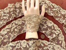 SUPERB WIDE PLEATED VICTORIAN Antique Vtg FRENCH VALENCIENNES LACE FLOUNCE DOLLS picture