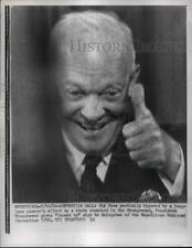 1960 Press Photo Dwight Eisenhower Gives Thumbs Up to Republican Delegates picture
