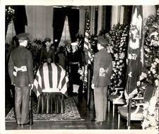 LG44 1945 Wire Photo SERVICES ON GUARD CASKET PRESIDENT ROOSEVELT WHITE HOUSE picture