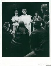 1982 Len Cariou R.H Thompson In Julius Caesar Dir. Derek Goldby Actor 7X9 Photo picture