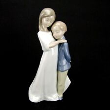 NAO by Lladro Sisterly Love 1568 Spain 2005 Siblings Hugging picture