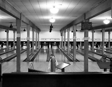 1948 Grove Hall Bowling Alley, Oak Ridge Vintage/ Old Photo 8.5
