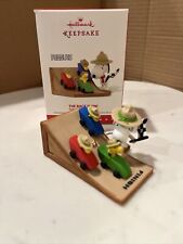 PEANUTS SNOOPY HALLMARK 2015 CHRISTMAS THE RACE IS ON ORNAMENT picture