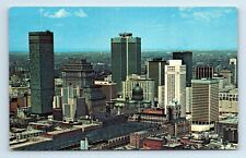 Postcard Downtown Business Section - Montreal, PQ Canada G91 picture