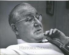 1962 Press Photo Henry Campbell , Editorial - DFPC47941 picture