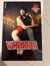 Vampirella Valentine's Day Special 1 2021 Dynamite Cosplay Variant 2021 picture