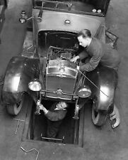 1930s Two MECHANICS REPAIRING a Classic CAR Retro Vintage Poster Photo 13x19 picture