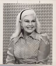 HOLLYWOOD BEAUTY GINGER ROGERS STYLISH POSE STUNNING PORTRAIT 1970s Photo C47 picture