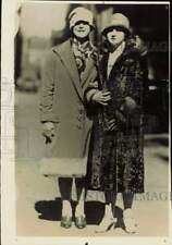 1926 Press Photo Swimmer Trudy Ederle and singer Marion Talley in Des Moines picture