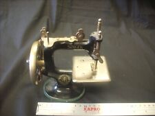 Vintage (1920's) Singer No. 20 - Childs Real Sewing Machine - Not a Toy picture