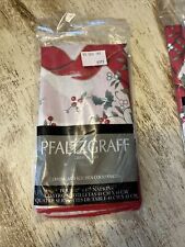 Pfaltzgraff Winterberry Dinner Napkins 17” Christmas - No. 21581 - Set Of 4 picture