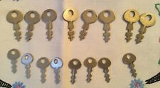 16 Small Vintage Keys - Crafts - Jewelry - Found Object Projects picture