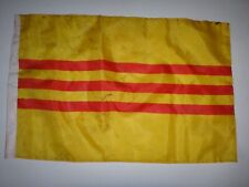 Vietnam War REPUBLIC OF VIETNAM ARVN Medium Size Battle Flag picture