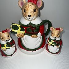 Christmas ︱Mother Mouse︱ Tea Set ︱QVC︱Vintage︱Creamer︱Sugar︱ picture