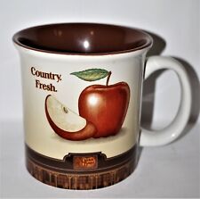 CRACKER BARREL Country fresh 14 OZ Coffee Mug w/ apple scene New picture