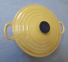 VINTAGE LE CREUSET #26 DUTCH OVEN YELLOW ENAMELED CAST IRON SEE PICTURES WOW picture