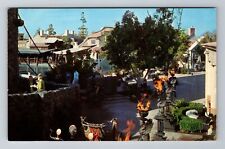 Universal City Studios CA-California, Cecil B DeMille Court, Vintage Postcard picture
