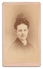 ANTIQUE CDV CIRCA 1880s C.W. NICHOLS GORGEOUS YOUNG LADY RUTLAND VERMONT picture