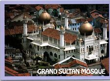 VINTAGE CONTINENTAL SIZE POSTCARD THE GRAND SULTAN MOSQUE IN SINGAPORE picture