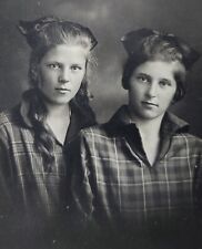 Russia Soviet girls with long hair maiden braid 1920s picture