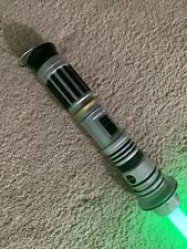 Disney Savi's Workshop Lightsaber - Peace and Justice Green Crystal picture