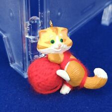 Vintage 1986 Hallmark Orange and White Cat Kitten Playing Red Ball Yarn Ornament picture