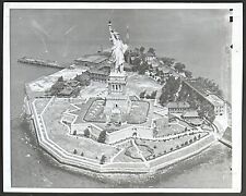 1946 Photo Type 1-NYC Spectacular Ariel View Of Statue Of Liberty picture