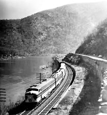 RR Print-LACKAWANNA DL&W 810 Action at Delaware Water Gap picture