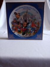 Vintage Brand New In Box Never Opened Tokyo Disneyland Picture Plate With Stand picture