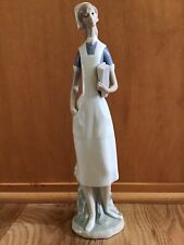 LLadro Porcelain Figurine Nurse # 4603 Perfect Condition For Mothers Day picture