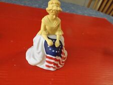 Vintage New Avon Betsy Ross Figurine Sonnet Cologne 4 oz 1976 Collectible Full picture