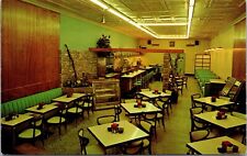 Postcard Interior of Raoul's Restaurant in Gulfport, Mississippi~132285 picture