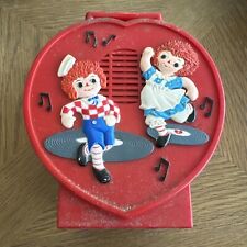 Vintage 1975 Raggedy Ann & Andy Electronic Phonograph The Bobbs Merrill Co, INC picture