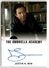 2024 RITTENHOUSE THE UMBRELLA ACADEMY JUSTIN H MIN AS BEN HARGREEVES AUTO picture